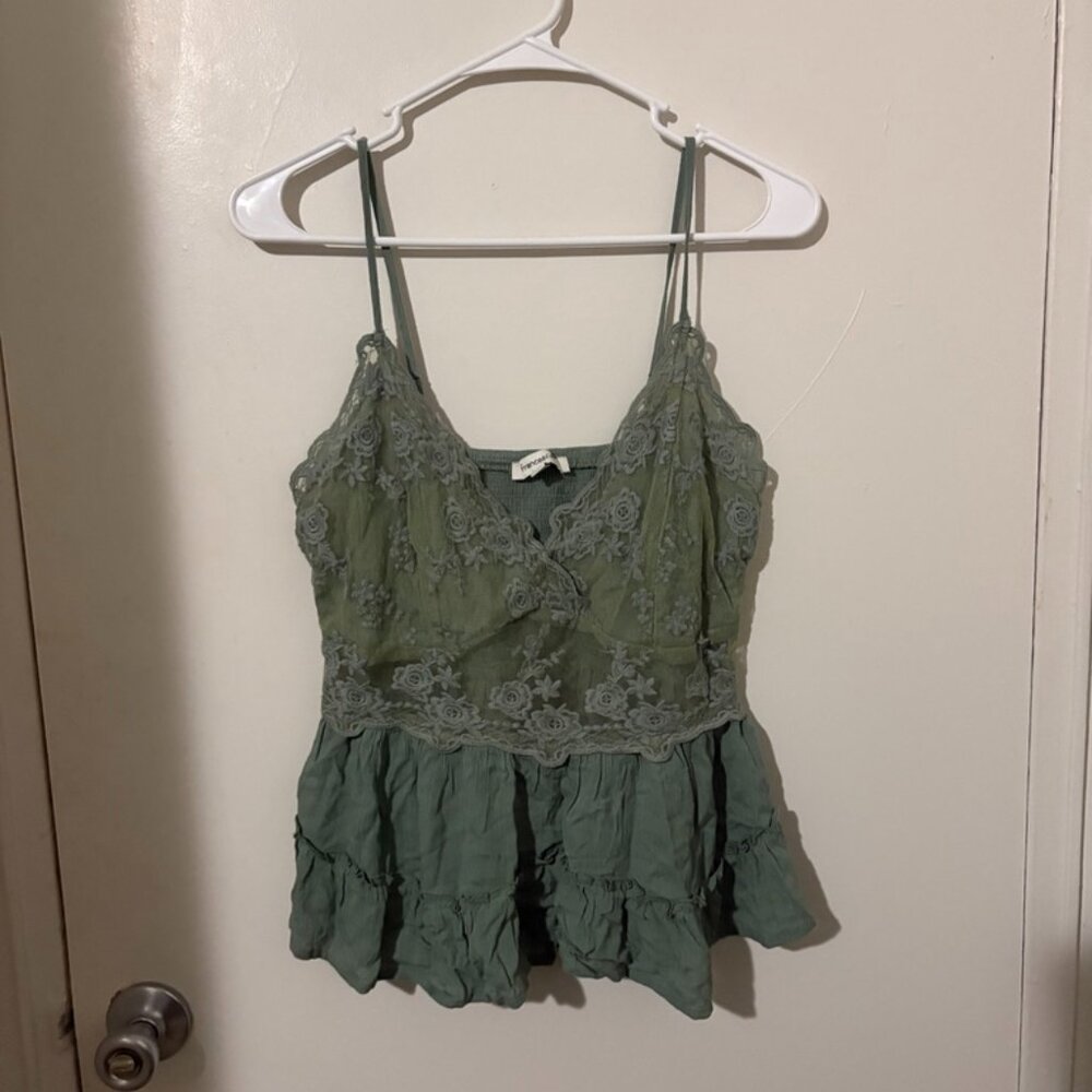 Francesca’s Sage Green Lace Peplum Cami Top – Size S